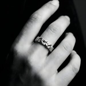 Éternelle Band Silver Ring