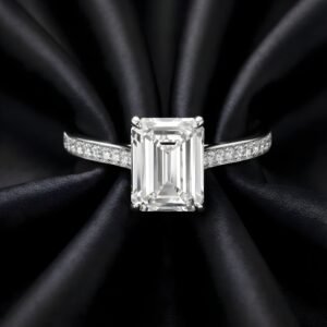 Aeternum Solitaire Silver Ring