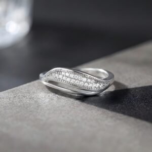 Aeterna Curve Silver Ring